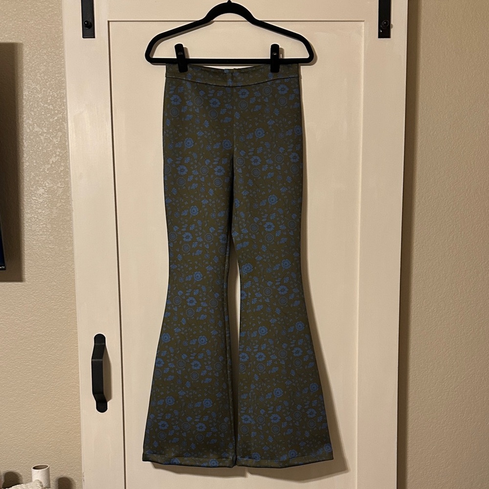 Cynthia Rowley Floral Patterned Flare Pants